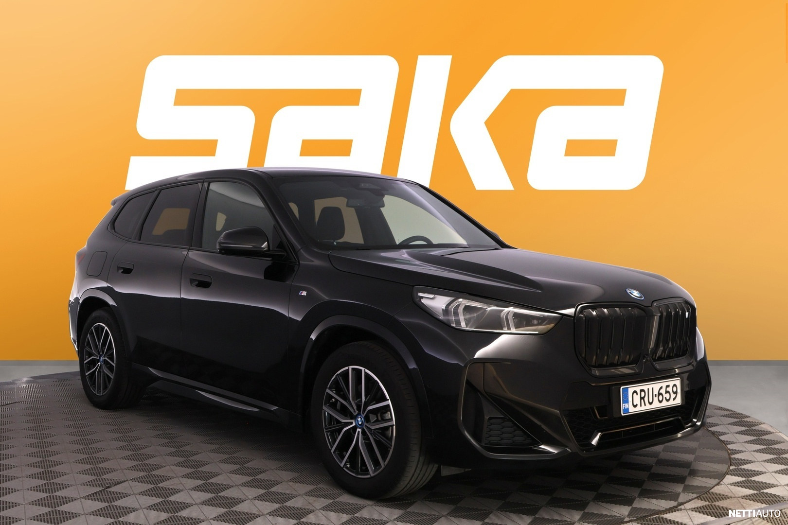 BMW iX1