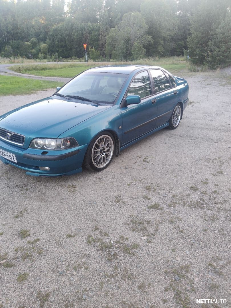 Volvo S40
