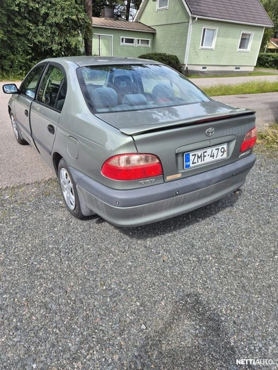 Toyota Avensis 1.6 VVT-I Linea terra 2002, photo 3/21