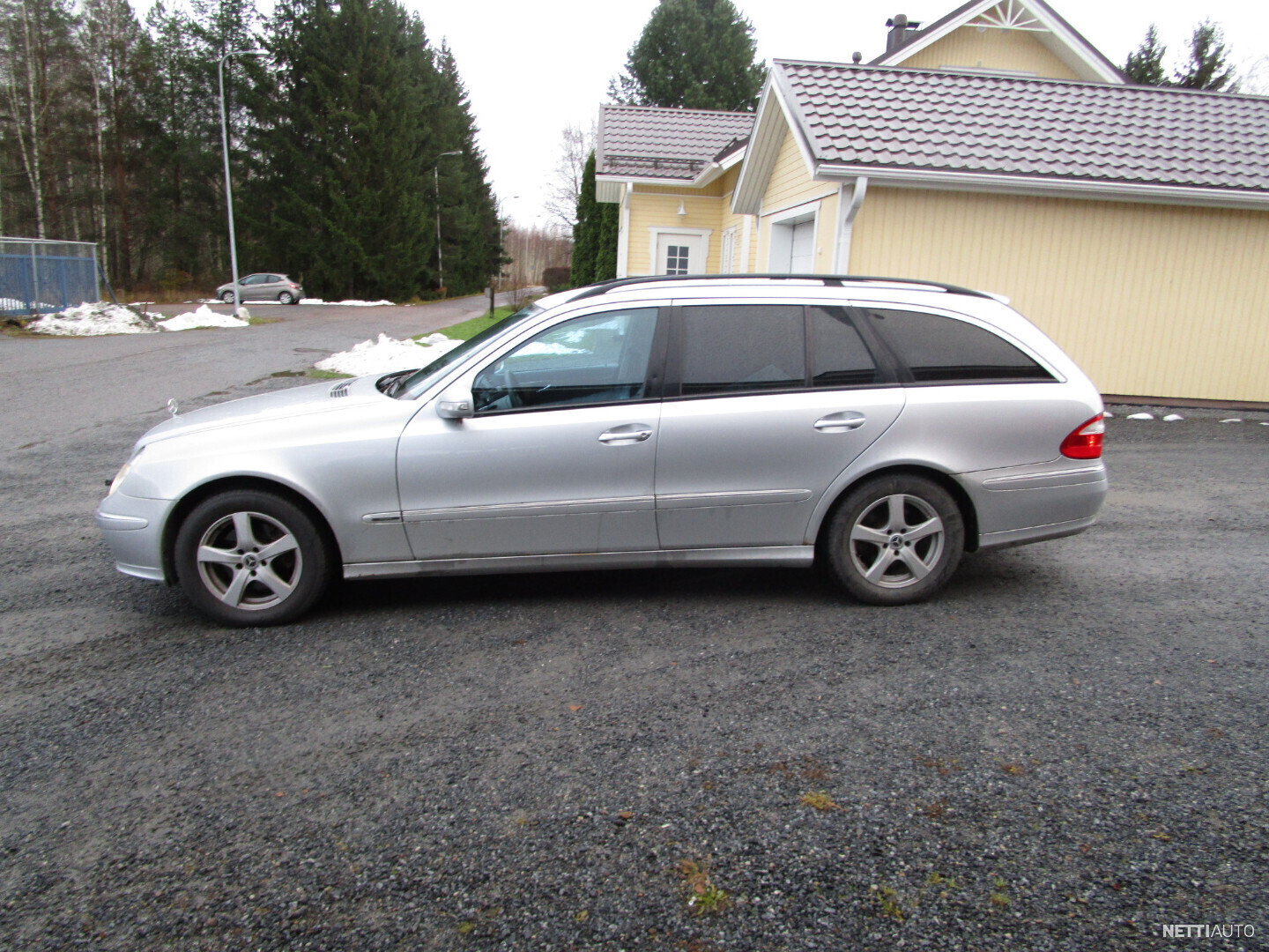 Mercedes-Benz E