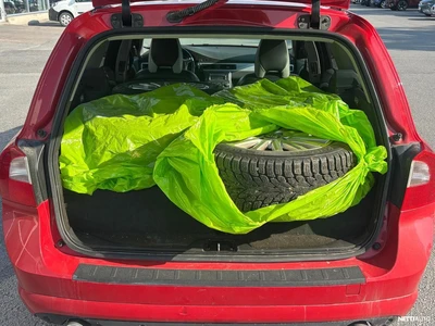 Volvo V70 2,5FT R-Design 2010, photo 3/9