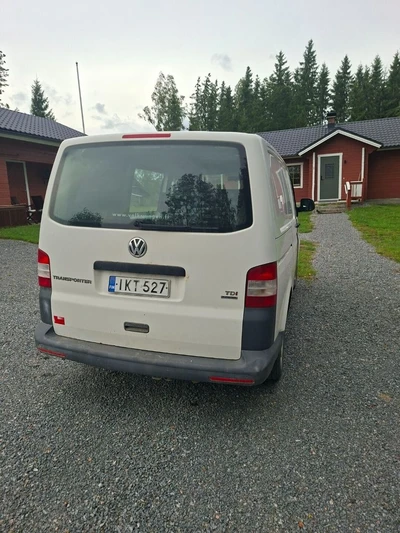 Volkswagen Transporter Ohjaus oikealla 2012, photo 3/7
