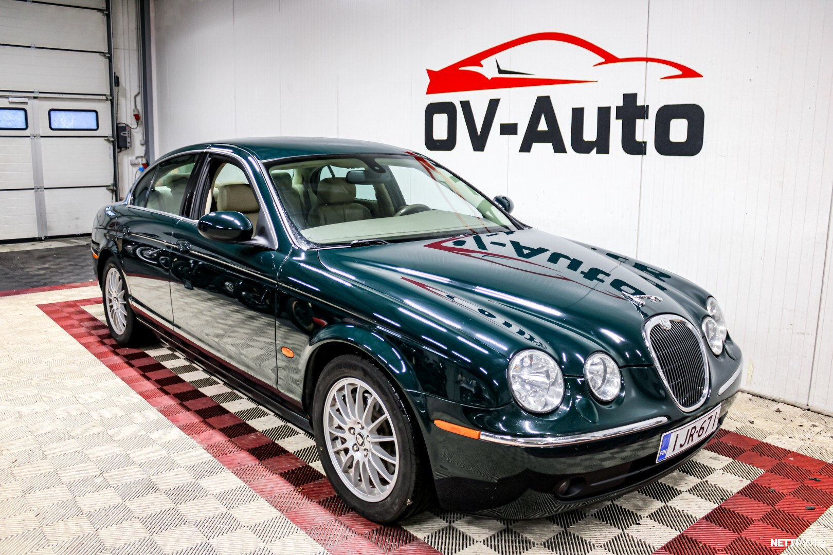 Jaguar S-Type