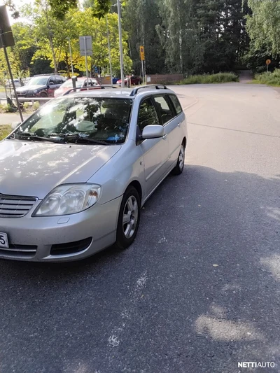 Toyota Corolla 2004, kuva 2/6