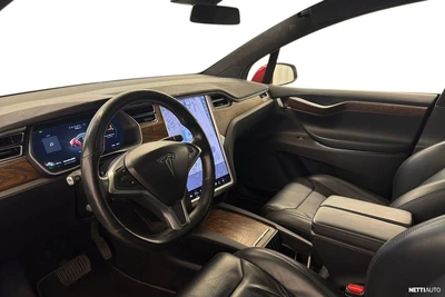 Tesla Model X 75 kWh, 75 D 2017, photo 6/38