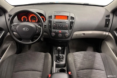 Kia Ceed 1,6 CRDi LX SW 2009, kuva 7/10