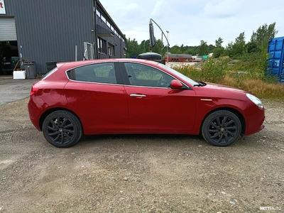 Alfa Romeo Giulietta 2012, kuva 5/10