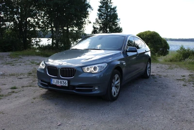 BMW 530 Gran Turismo 2011, kuva 2/15