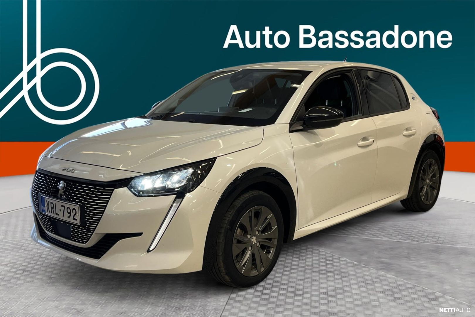 Peugeot e-208