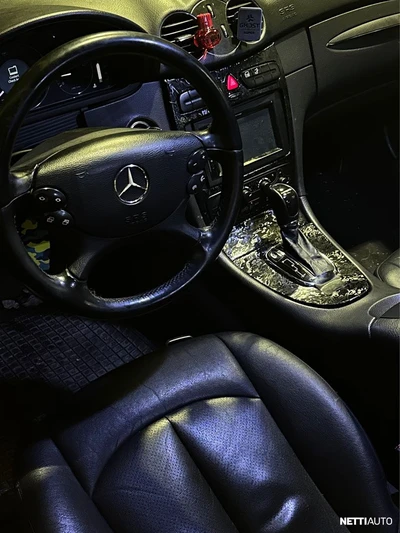 Mercedes-Benz CLK 2003, photo 6/10