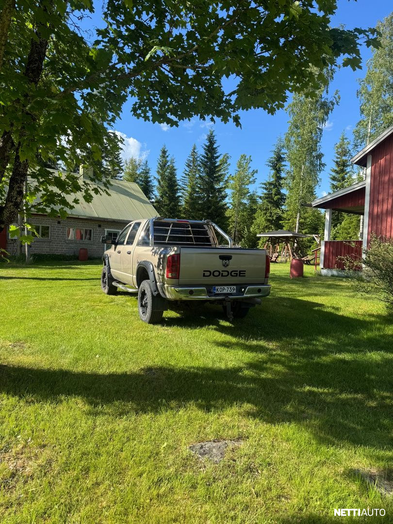 Dodge Ram 2500 2004, photo 6/24