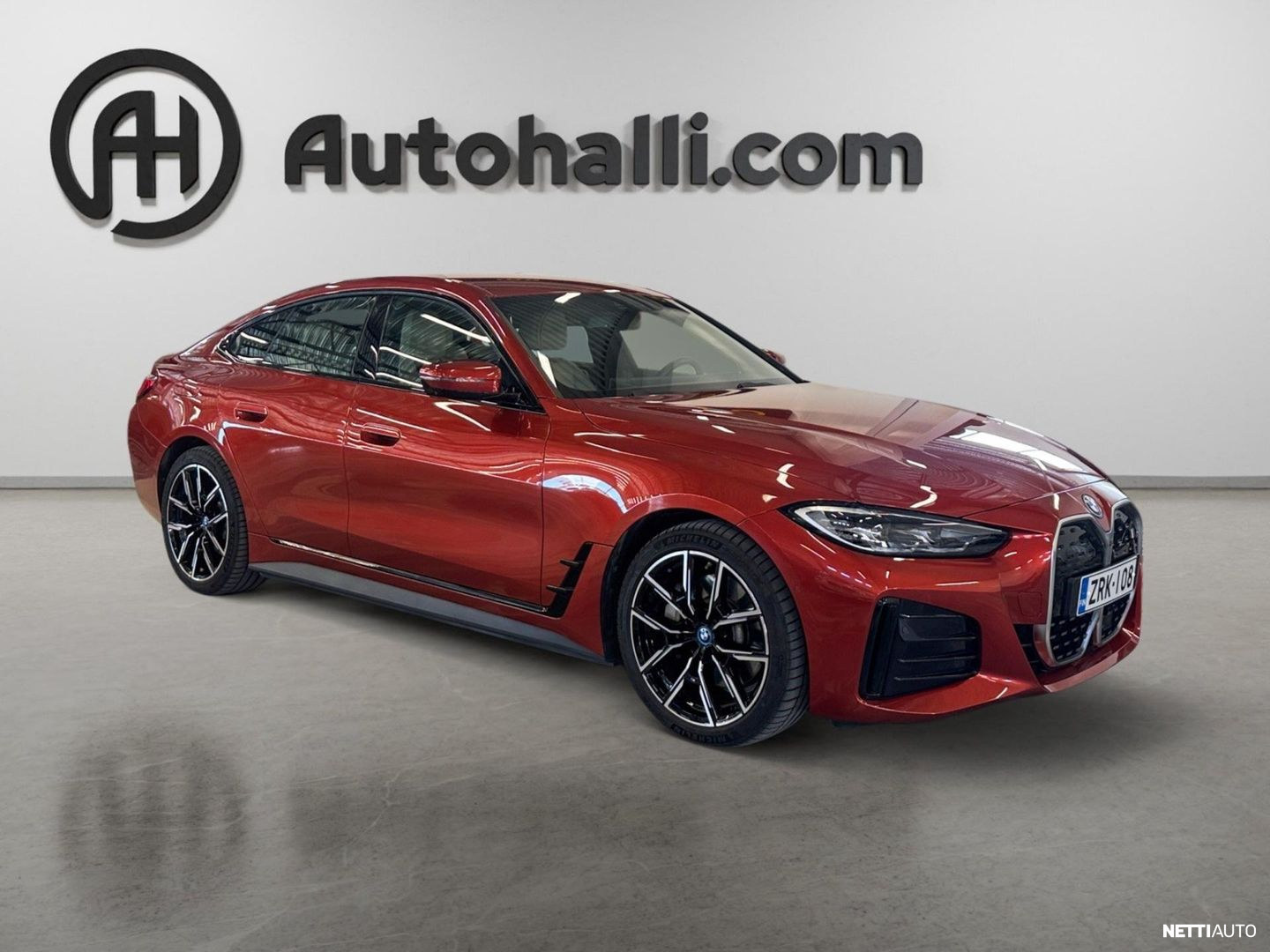 BMW i4