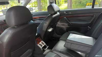 Skoda Superb 2003, photo 6/20