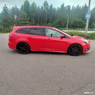Ford Focus ST 2016, kuva 5/6