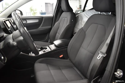 Volvo XC40 2020, photo 7/21