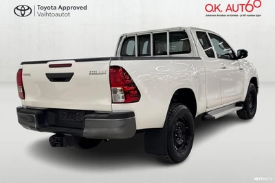 Toyota Hilux Extra Cab 4WD 2,8D Life 2026, photo 5/24