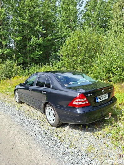 Mercedes-Benz C 180 Kompressor 2003, kuva 2/13