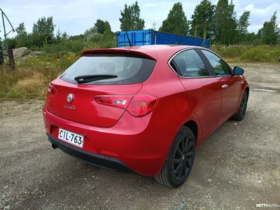 Alfa Romeo Giulietta 2012, kuva 6/10