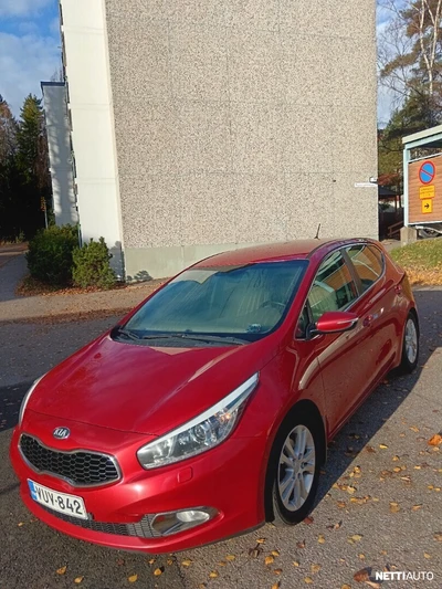 Kia Ceed 1,6 ISG EX 5D EcoDynamics 2013, kuva 2/13