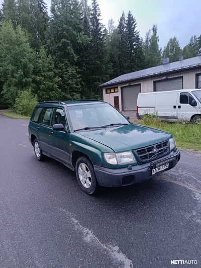 Subaru Forester 1997, kuva 1/14