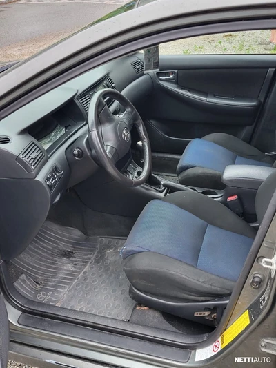 Toyota Corolla 1,4 VVT-i Linea Terra 5ov 2005, kuva 6/8