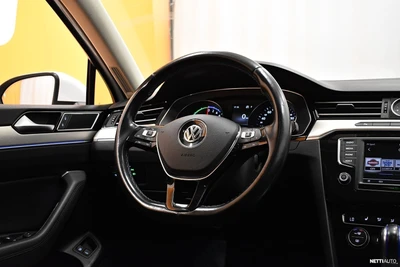 Volkswagen Passat 2017, kuva 6/8