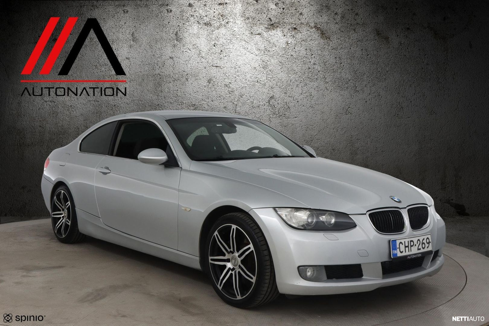 BMW 330