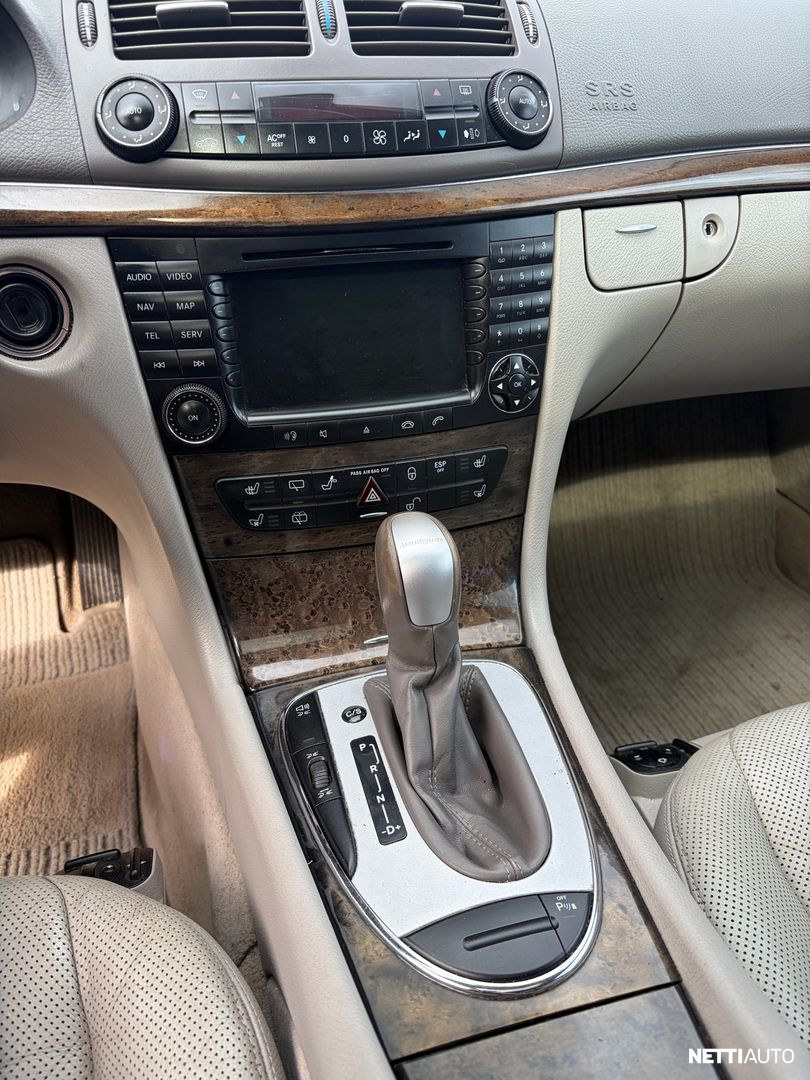 Mercedes-Benz E 2004, photo 6/8