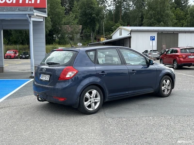 Kia Ceed 1,6 Active 5D A/T 2011, photo 2/10