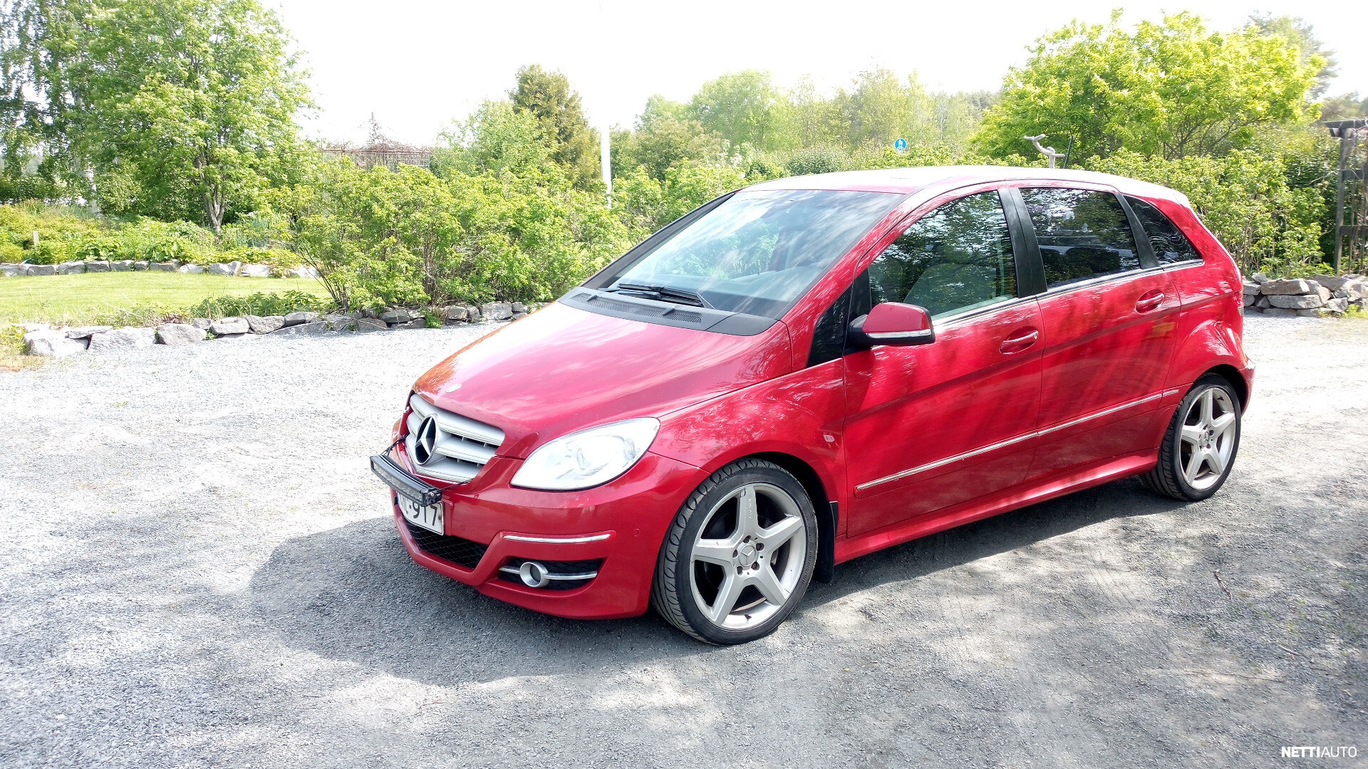 Mercedes-Benz B