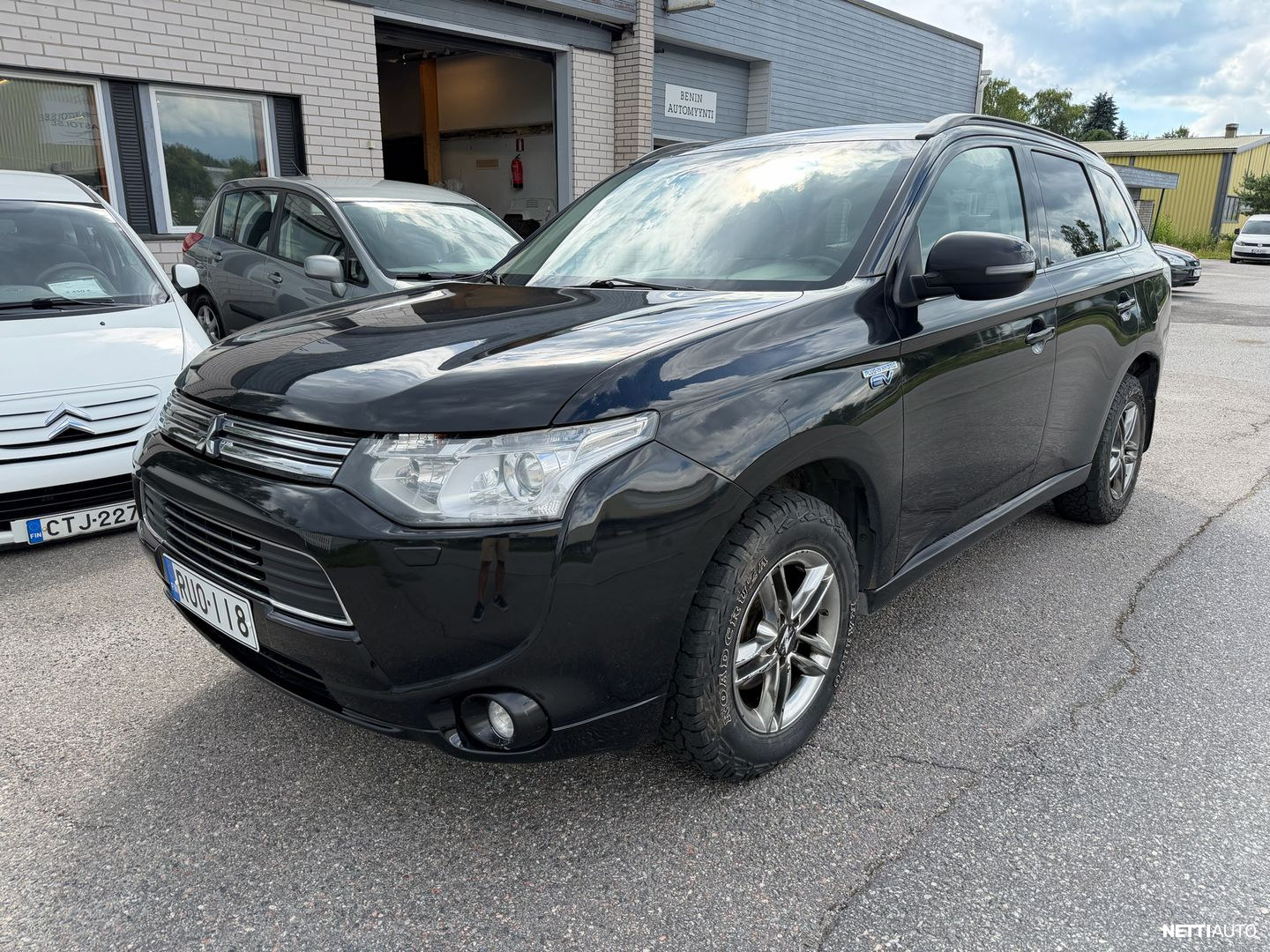 Mitsubishi Outlander PHEV