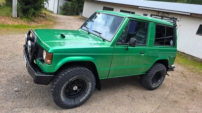 Mitsubishi Pajero 2.5 TD 1988, photo 6/21