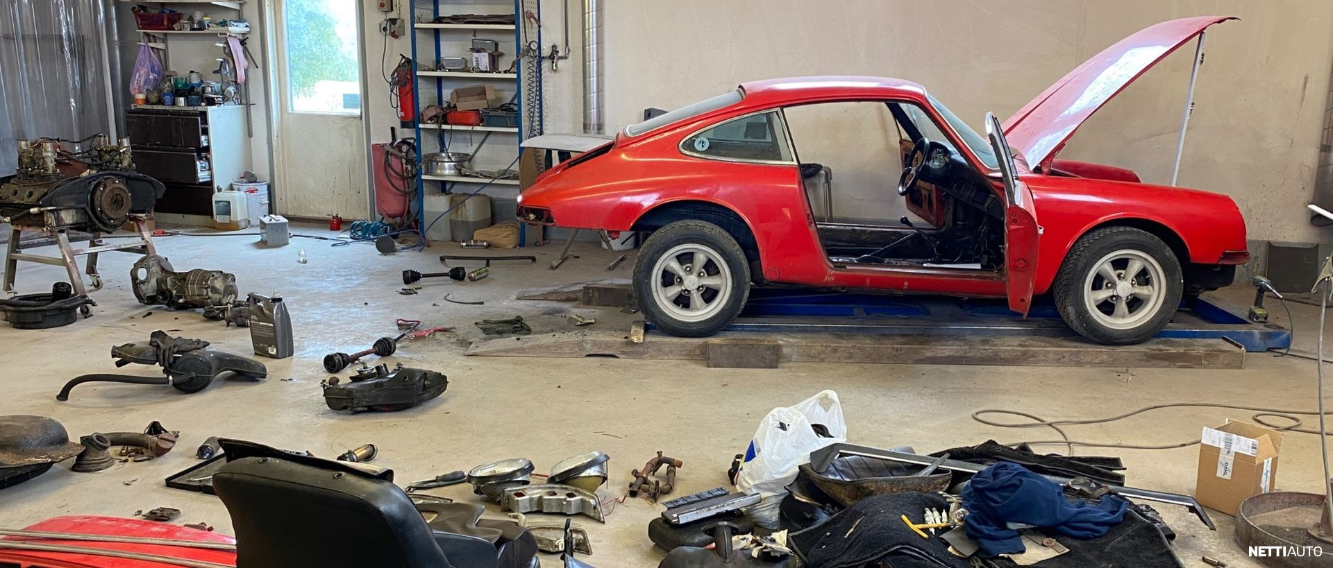 Porsche 911
