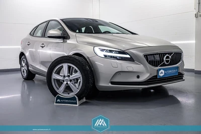 Volvo V40 T2 Momentum Man. 2019, photo 6/10