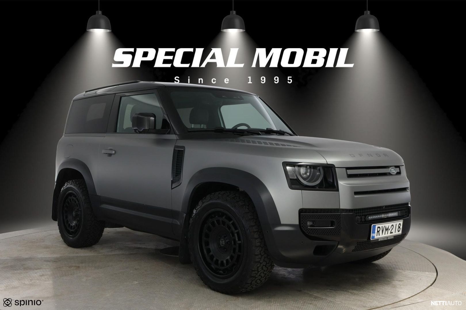 Land Rover Defender