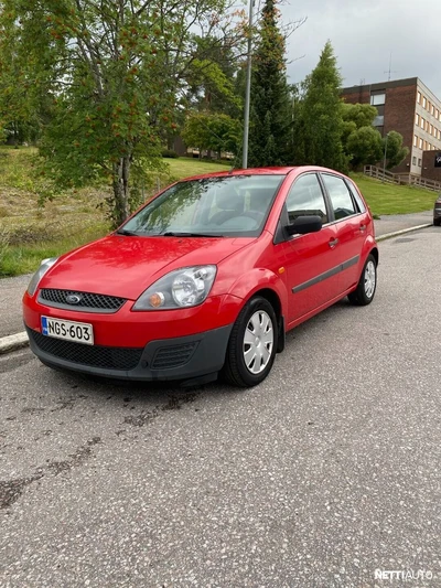 Ford Fiesta 2006, photo 2/7