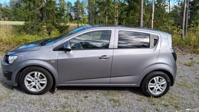 Chevrolet Aveo 5-ov LT 1,2 63kW MT5 2012, photo 4/14