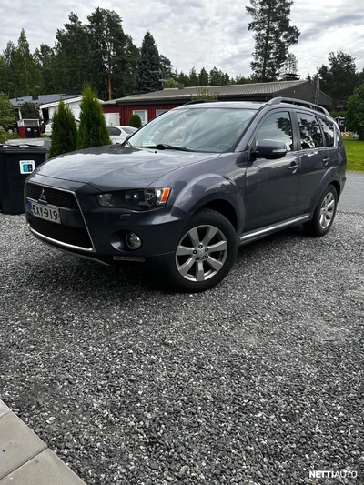 Mitsubishi Outlander 2,2 DI-D Intense MT 2012, photo 1/7