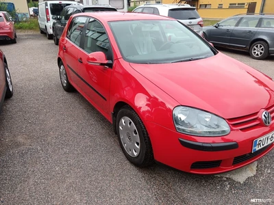 Volkswagen Golf FSI 2004, kuva 1/4