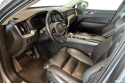 Volvo XC60 B4 AWD D-MHEV Inscription aut 2021, photo 6/31