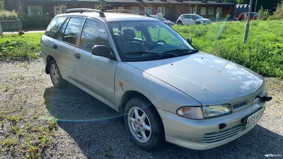 Mitsubishi Lancer 1996, kuva 3/10