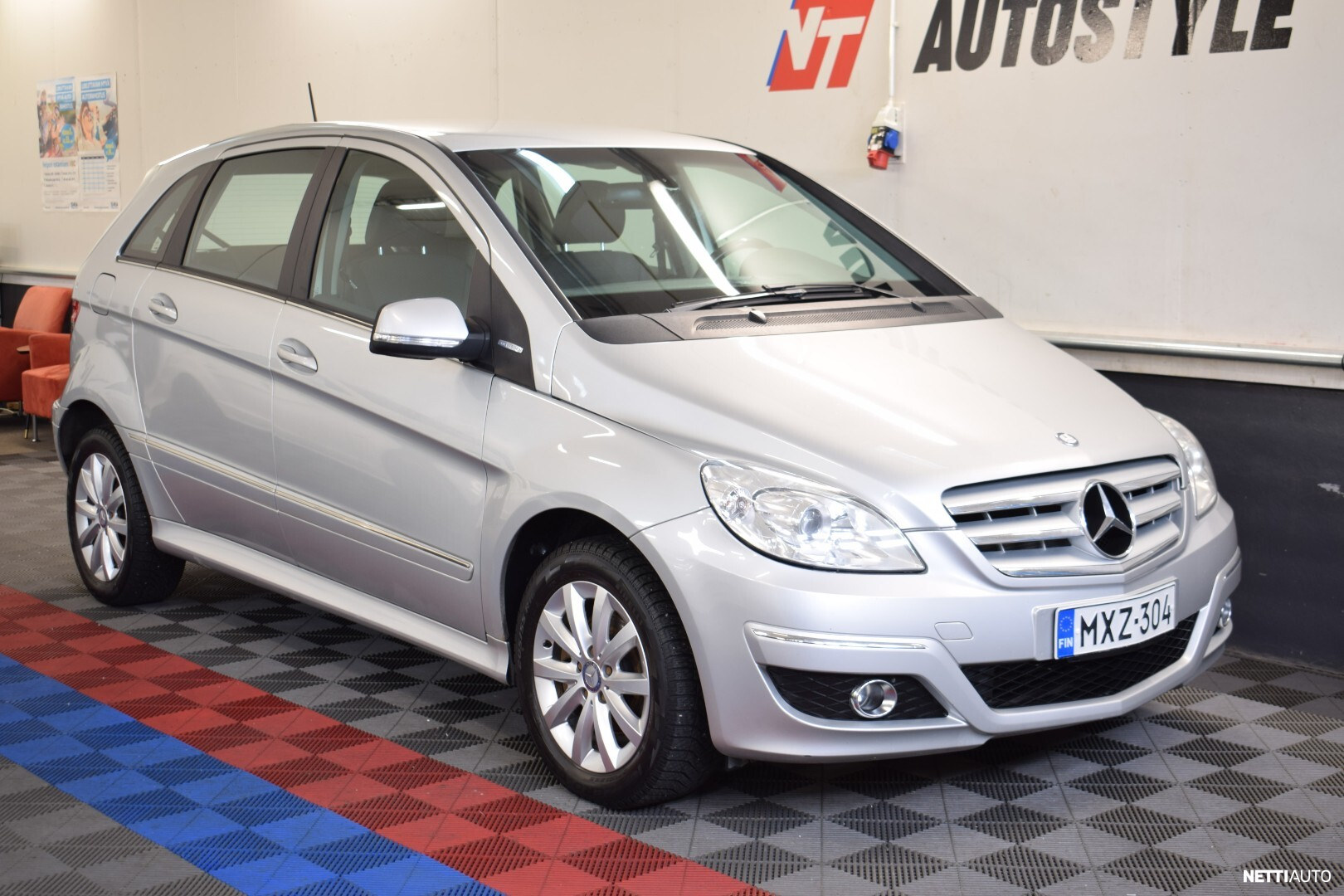 Mercedes-Benz B