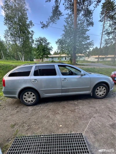 Skoda Octavia Combi 1,9 TDI Ambiente 2009, photo 3/11