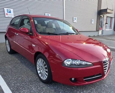 Alfa Romeo 147 1,9 JTD M-jet 5D 2007, kuva 1/33