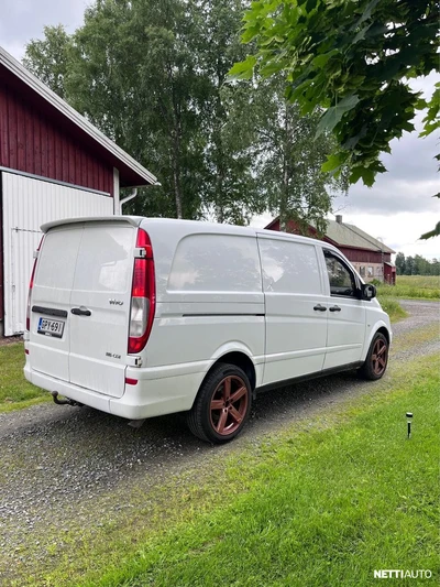 Mercedes-Benz Vito 2011, photo 4/9