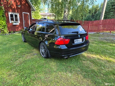 BMW 318 E91 Touring Business Sport 2011, kuva 4/11