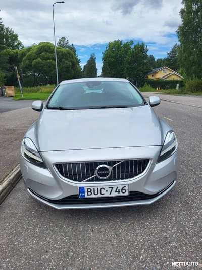 Volvo V40 2017, photo 5/15