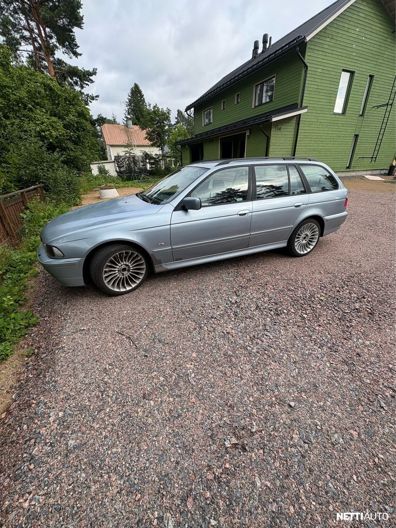 BMW 530