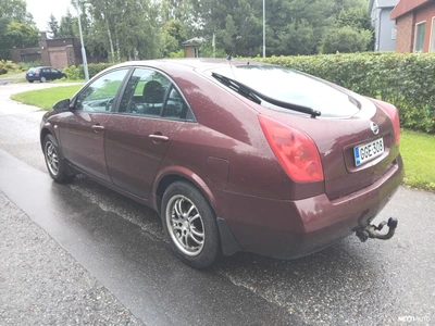 Nissan Primera Hatchback 2005, photo 7/16