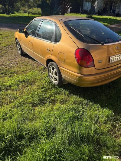 Toyota Corolla 2000, photo 3/8